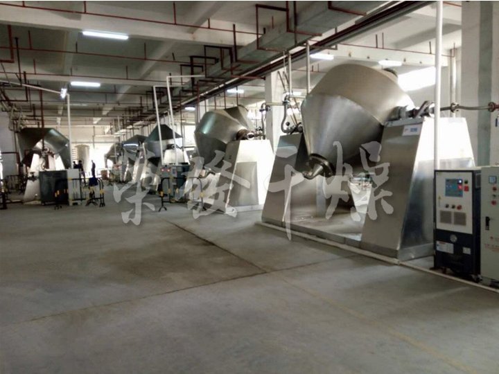 SZG系列雙錐回轉真空干燥機