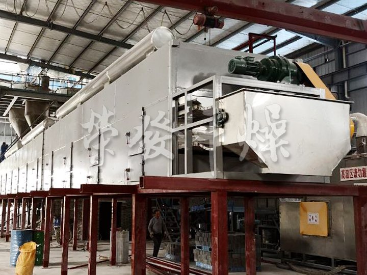 DW單層帶式干燥機(jī) DW單層帶式干燥機(jī)